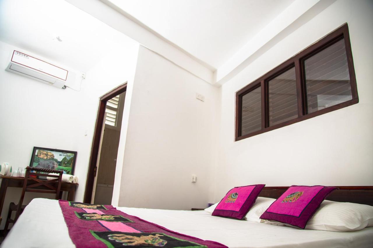 D Family Resort Анурадхапура Экстерьер фото